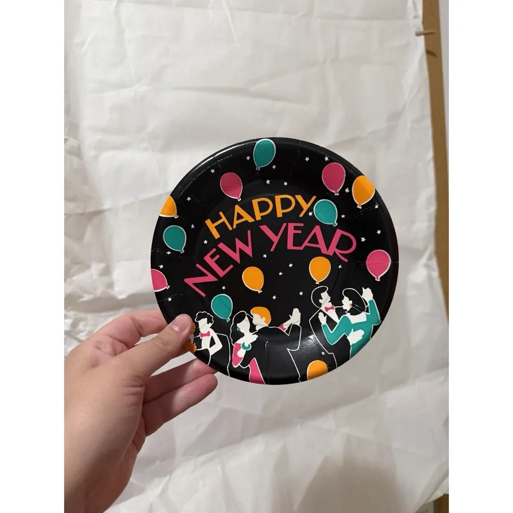 Happy New Year Vintage Disposable Plates X7